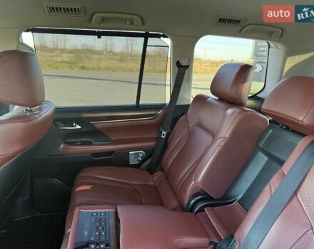 Чорний Лексус ЛХ, об'ємом двигуна 4.46 л та пробігом 260 тис. км за 55000 $, фото 34 на Automoto.ua