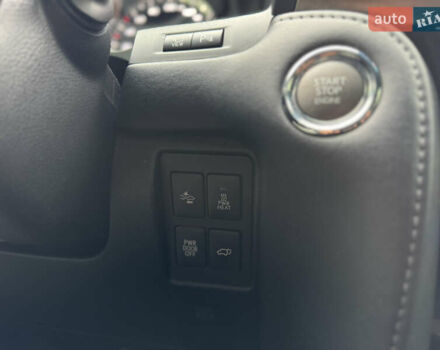 Черный Лексус ЛХ, объемом двигателя 4.5 л и пробегом 145 тыс. км за 62500 $, фото 16 на Automoto.ua