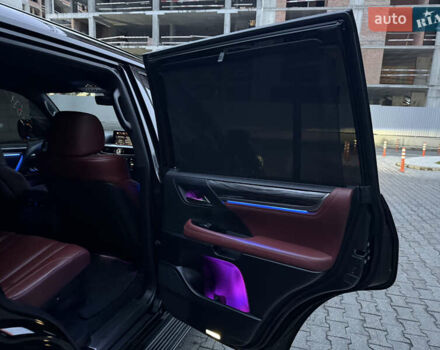 Черный Лексус ЛХ, объемом двигателя 4.46 л и пробегом 170 тыс. км за 65000 $, фото 46 на Automoto.ua