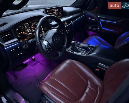 Черный Лексус ЛХ, объемом двигателя 4.46 л и пробегом 170 тыс. км за 65000 $, фото 51 на Automoto.ua