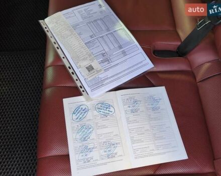 Черный Лексус ЛХ, объемом двигателя 4.46 л и пробегом 116 тыс. км за 70900 $, фото 2 на Automoto.ua