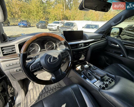 Чорний Лексус ЛХ, об'ємом двигуна 4.46 л та пробігом 145 тис. км за 62500 $, фото 8 на Automoto.ua