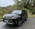 Черный Лексус ЛХ, объемом двигателя 5.66 л и пробегом 158 тыс. км за 65000 $, фото 1 на Automoto.ua