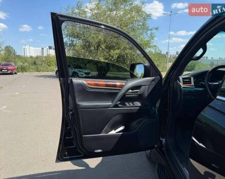 Чорний Лексус ЛХ, об'ємом двигуна 4.46 л та пробігом 399 тис. км за 48900 $, фото 32 на Automoto.ua