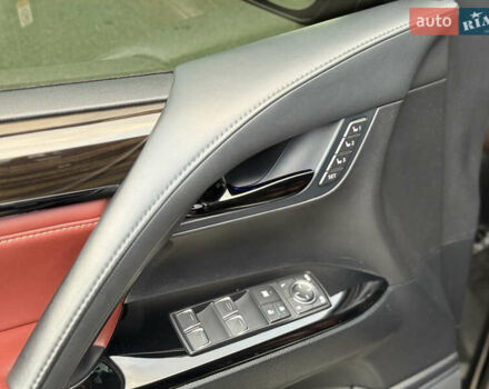 Чорний Лексус ЛХ, об'ємом двигуна 4.46 л та пробігом 109 тис. км за 85000 $, фото 19 на Automoto.ua