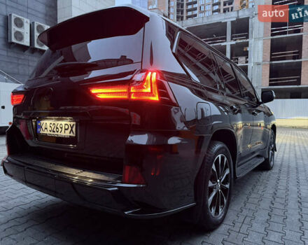 Черный Лексус ЛХ, объемом двигателя 4.46 л и пробегом 170 тыс. км за 65000 $, фото 27 на Automoto.ua