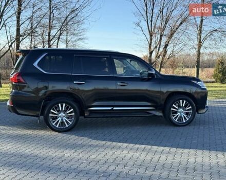 Чорний Лексус ЛХ, об'ємом двигуна 4.46 л та пробігом 260 тис. км за 55000 $, фото 6 на Automoto.ua