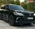 Черный Лексус ЛХ, объемом двигателя 5.66 л и пробегом 260 тыс. км за 65000 $, фото 4 на Automoto.ua