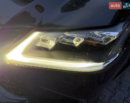 Черный Лексус ЛХ, объемом двигателя 4.46 л и пробегом 170 тыс. км за 65000 $, фото 7 на Automoto.ua