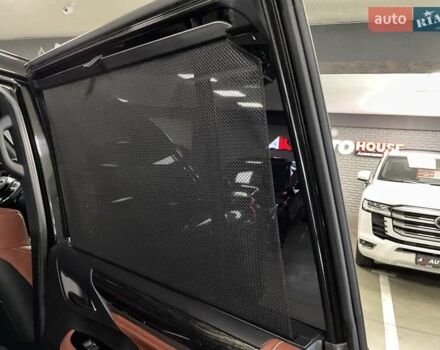 Лексус ЛХ 2018 у Львові на Automoto.ua Чорний Лексус ЛХ, об'ємом двигуна 4.46 л та пробігом 72 тис. км за 81700 $, фото 38 на Automoto.ua