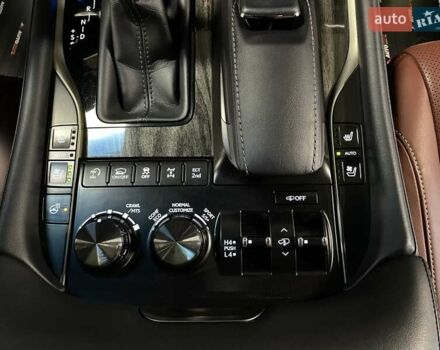 Чорний Лексус ЛХ, об'ємом двигуна 4.46 л та пробігом 74 тис. км за 79700 $, фото 69 на Automoto.ua