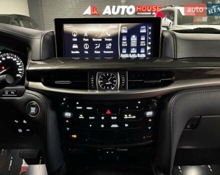 Лексус ЛХ 2018 у Львові на Automoto.ua Чорний Лексус ЛХ, об'ємом двигуна 4.46 л та пробігом 72 тис. км за 81700 $, фото 56 на Automoto.ua