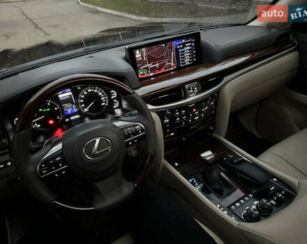 Черный Лексус ЛХ, объемом двигателя 5.66 л и пробегом 158 тыс. км за 69900 $, фото 69 на Automoto.ua