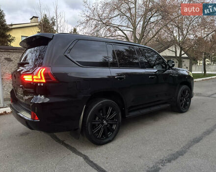 Черный Лексус ЛХ, объемом двигателя 5.66 л и пробегом 158 тыс. км за 69900 $, фото 78 на Automoto.ua