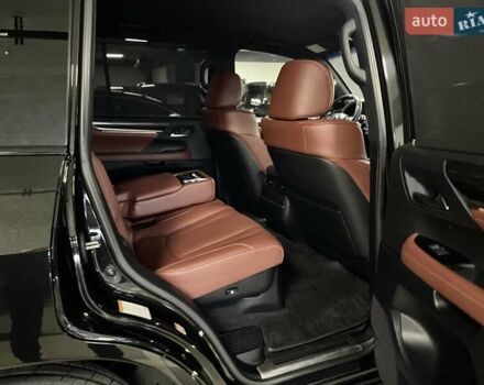 Чорний Лексус ЛХ, об'ємом двигуна 4.46 л та пробігом 74 тис. км за 79700 $, фото 38 на Automoto.ua