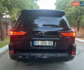 Черный Лексус ЛХ, объемом двигателя 5.66 л и пробегом 298 тыс. км за 65000 $, фото 76 на Automoto.ua
