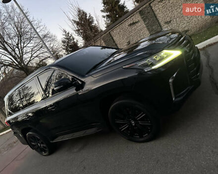 Черный Лексус ЛХ, объемом двигателя 5.66 л и пробегом 158 тыс. км за 69900 $, фото 95 на Automoto.ua