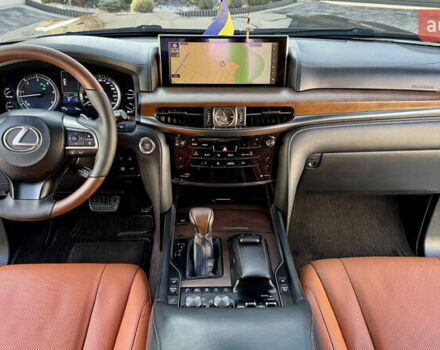 Черный Лексус ЛХ, объемом двигателя 4.46 л и пробегом 185 тыс. км за 67500 $, фото 61 на Automoto.ua