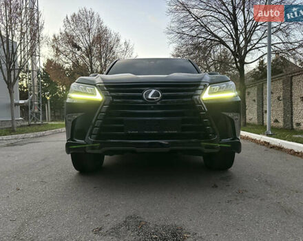 Черный Лексус ЛХ, объемом двигателя 5.66 л и пробегом 158 тыс. км за 69900 $, фото 74 на Automoto.ua