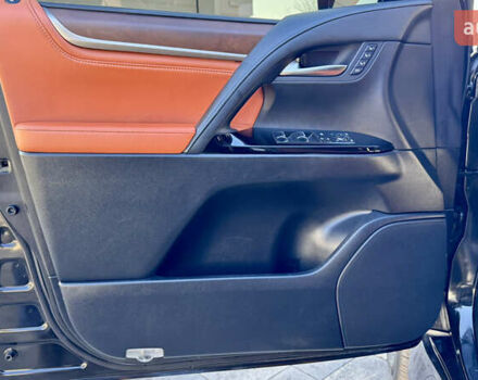 Черный Лексус ЛХ, объемом двигателя 4.46 л и пробегом 185 тыс. км за 67500 $, фото 78 на Automoto.ua