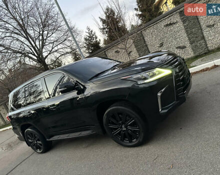 Черный Лексус ЛХ, объемом двигателя 5.66 л и пробегом 158 тыс. км за 69900 $, фото 72 на Automoto.ua