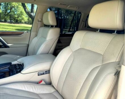 Черный Лексус ЛХ, объемом двигателя 5.7 л и пробегом 45 тыс. км за 36000 $, фото 7 на Automoto.ua