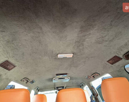 Черный Лексус ЛХ, объемом двигателя 4.46 л и пробегом 185 тыс. км за 67500 $, фото 111 на Automoto.ua