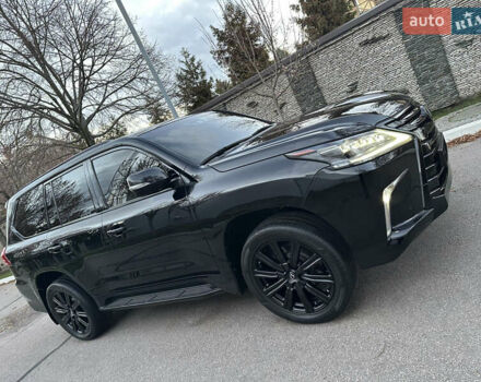 Черный Лексус ЛХ, объемом двигателя 5.66 л и пробегом 158 тыс. км за 69900 $, фото 25 на Automoto.ua