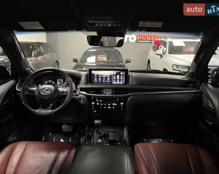 Лексус ЛХ 2018 у Львові на Automoto.ua Чорний Лексус ЛХ, об'ємом двигуна 4.46 л та пробігом 72 тис. км за 81700 $, фото 47 на Automoto.ua