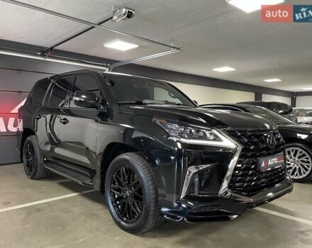 Лексус ЛХ 2018 у Львові на Automoto.ua Чорний Лексус ЛХ, об'ємом двигуна 4.46 л та пробігом 72 тис. км за 81700 $, фото 1 на Automoto.ua