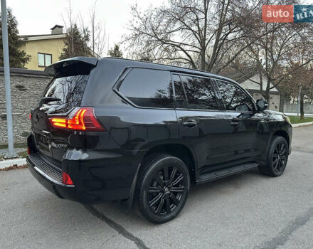 Черный Лексус ЛХ, объемом двигателя 5.66 л и пробегом 158 тыс. км за 69900 $, фото 23 на Automoto.ua