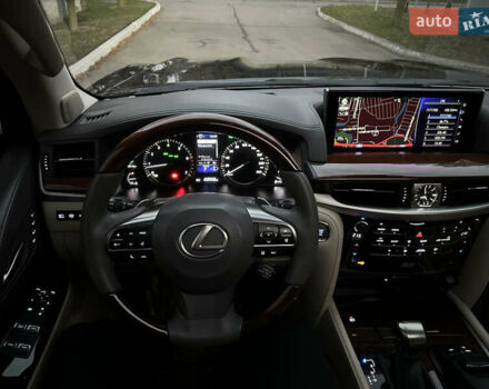 Черный Лексус ЛХ, объемом двигателя 5.66 л и пробегом 158 тыс. км за 69900 $, фото 67 на Automoto.ua
