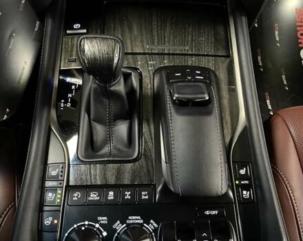 Лексус ЛХ 2018 у Львові на Automoto.ua Чорний Лексус ЛХ, об'ємом двигуна 4.46 л та пробігом 72 тис. км за 81700 $, фото 66 на Automoto.ua