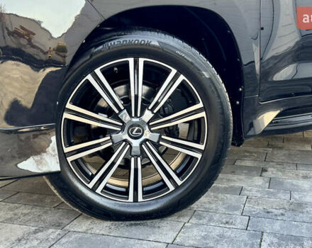 Черный Лексус ЛХ, объемом двигателя 4.46 л и пробегом 185 тыс. км за 67500 $, фото 6 на Automoto.ua