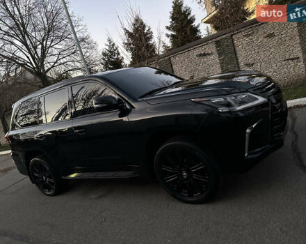 Черный Лексус ЛХ, объемом двигателя 5.66 л и пробегом 158 тыс. км за 69900 $, фото 107 на Automoto.ua