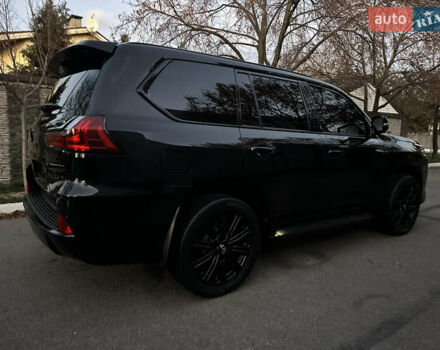 Черный Лексус ЛХ, объемом двигателя 5.66 л и пробегом 158 тыс. км за 69900 $, фото 108 на Automoto.ua