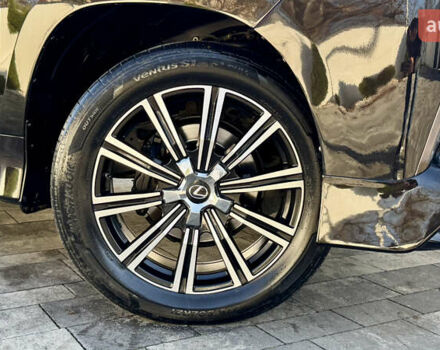 Черный Лексус ЛХ, объемом двигателя 4.46 л и пробегом 185 тыс. км за 67500 $, фото 30 на Automoto.ua