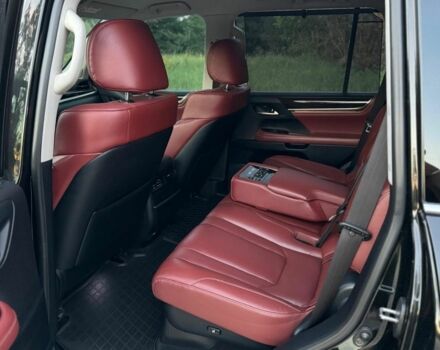 Чорний Лексус ЛХ, об'ємом двигуна 4.5 л та пробігом 129 тис. км за 72000 $, фото 11 на Automoto.ua