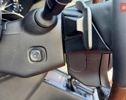 Черный Лексус ЛХ, объемом двигателя 4.46 л и пробегом 185 тыс. км за 67500 $, фото 73 на Automoto.ua