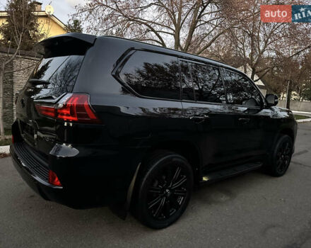 Черный Лексус ЛХ, объемом двигателя 5.66 л и пробегом 158 тыс. км за 69900 $, фото 101 на Automoto.ua