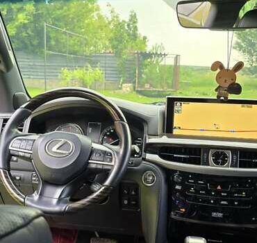 Лексус ЛХ 2018 в Тернополе на Automoto.ua Черный Лексус ЛХ, объемом двигателя 4.46 л и пробегом 182 тыс. км за 66500 $, фото 12 на Automoto.ua