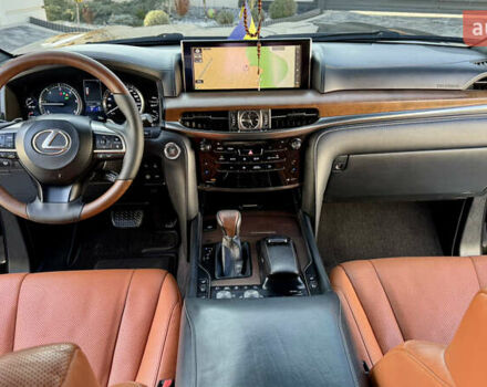 Черный Лексус ЛХ, объемом двигателя 4.46 л и пробегом 185 тыс. км за 67500 $, фото 60 на Automoto.ua