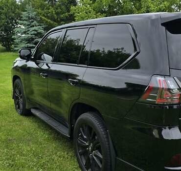 Лексус ЛХ 2018 в Тернополе на Automoto.ua Черный Лексус ЛХ, объемом двигателя 4.46 л и пробегом 182 тыс. км за 66500 $, фото 10 на Automoto.ua