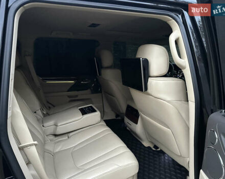 Черный Лексус ЛХ, объемом двигателя 5.66 л и пробегом 158 тыс. км за 69900 $, фото 60 на Automoto.ua