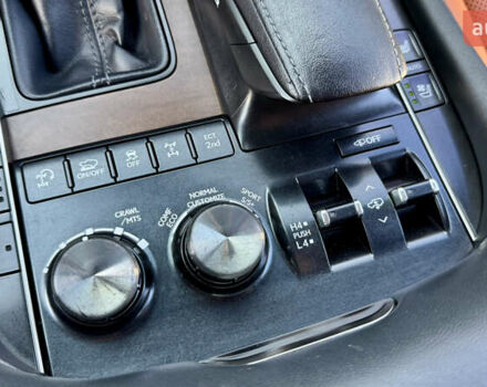 Черный Лексус ЛХ, объемом двигателя 4.46 л и пробегом 185 тыс. км за 67500 $, фото 65 на Automoto.ua