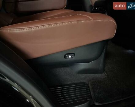 Лексус ЛХ 2018 у Львові на Automoto.ua Чорний Лексус ЛХ, об'ємом двигуна 4.46 л та пробігом 72 тис. км за 81700 $, фото 40 на Automoto.ua