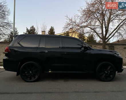 Черный Лексус ЛХ, объемом двигателя 5.66 л и пробегом 158 тыс. км за 69900 $, фото 103 на Automoto.ua