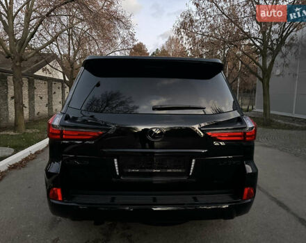 Черный Лексус ЛХ, объемом двигателя 5.66 л и пробегом 158 тыс. км за 69900 $, фото 98 на Automoto.ua