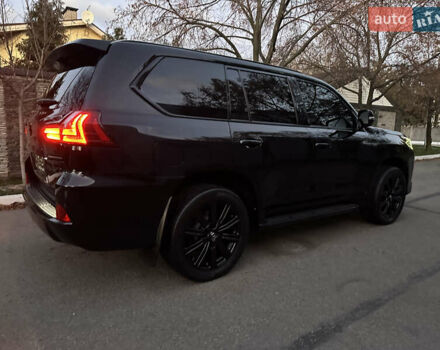 Черный Лексус ЛХ, объемом двигателя 5.66 л и пробегом 158 тыс. км за 69900 $, фото 92 на Automoto.ua