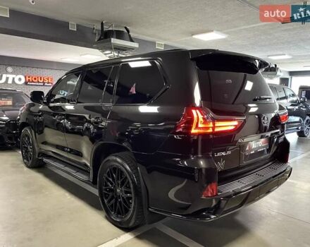 Лексус ЛХ 2018 у Львові на Automoto.ua Чорний Лексус ЛХ, об'ємом двигуна 4.46 л та пробігом 72 тис. км за 81700 $, фото 13 на Automoto.ua